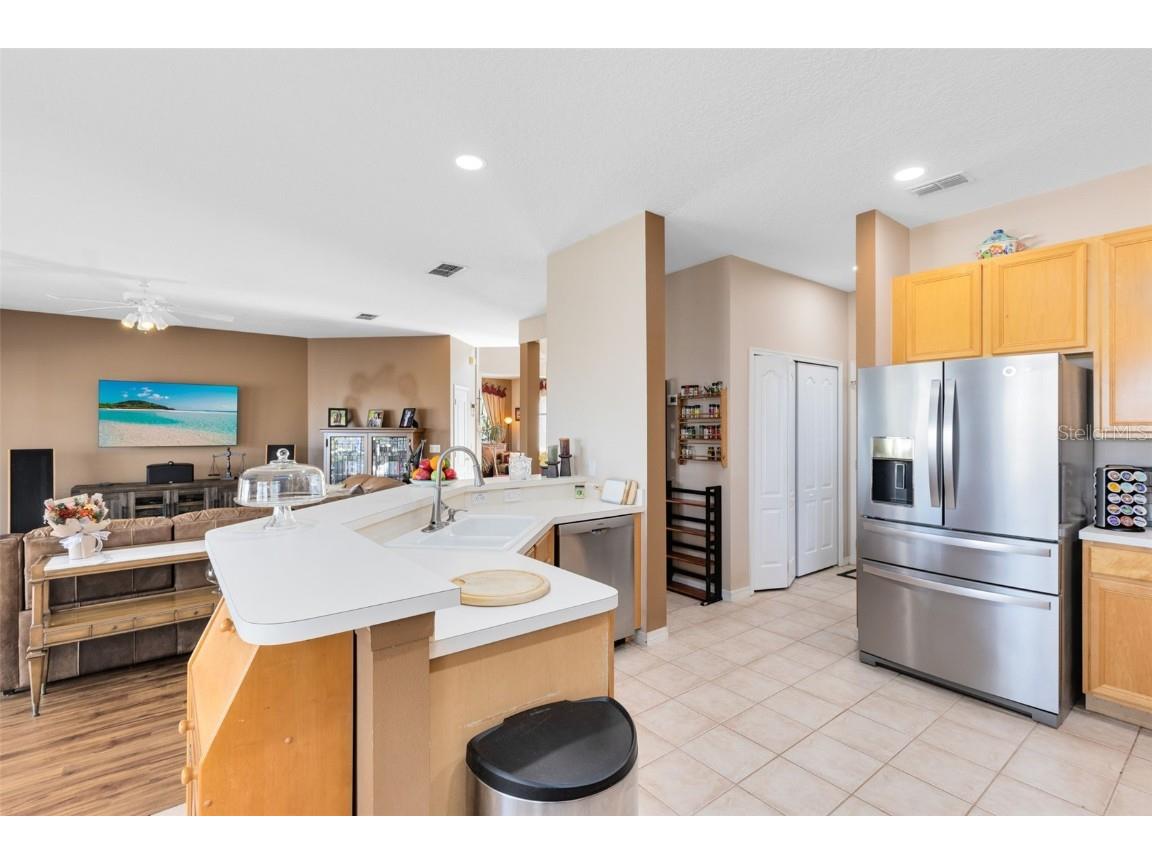 315 Isle Of Sky Circle Orlando FL 32828 O6361062 image7