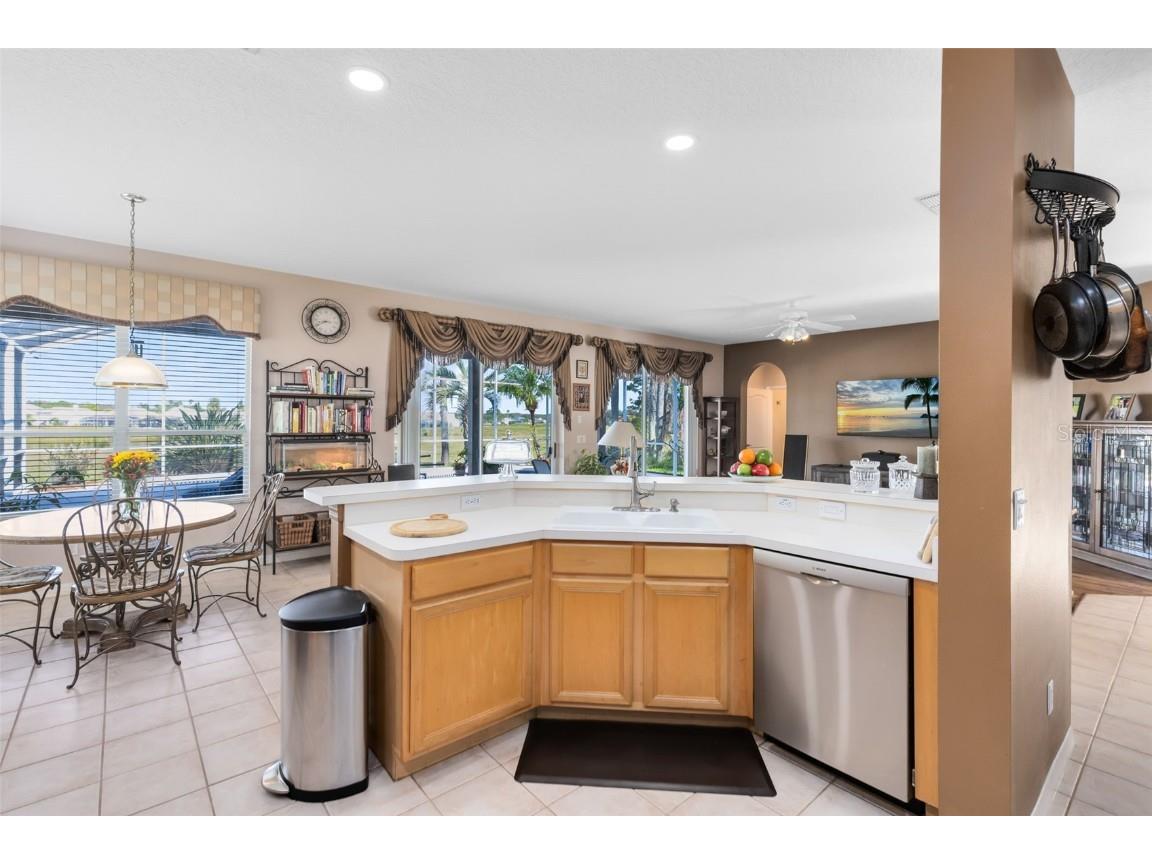 315 Isle Of Sky Circle Orlando FL 32828 O6361062 image8