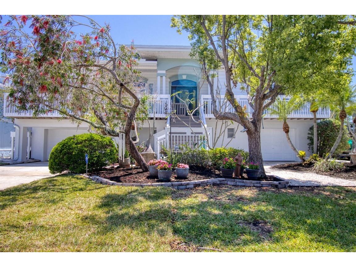 315 Lagoon Drive Palm Harbor FL 34683 - BROOKER CREEK LAGOON T3519560 image1