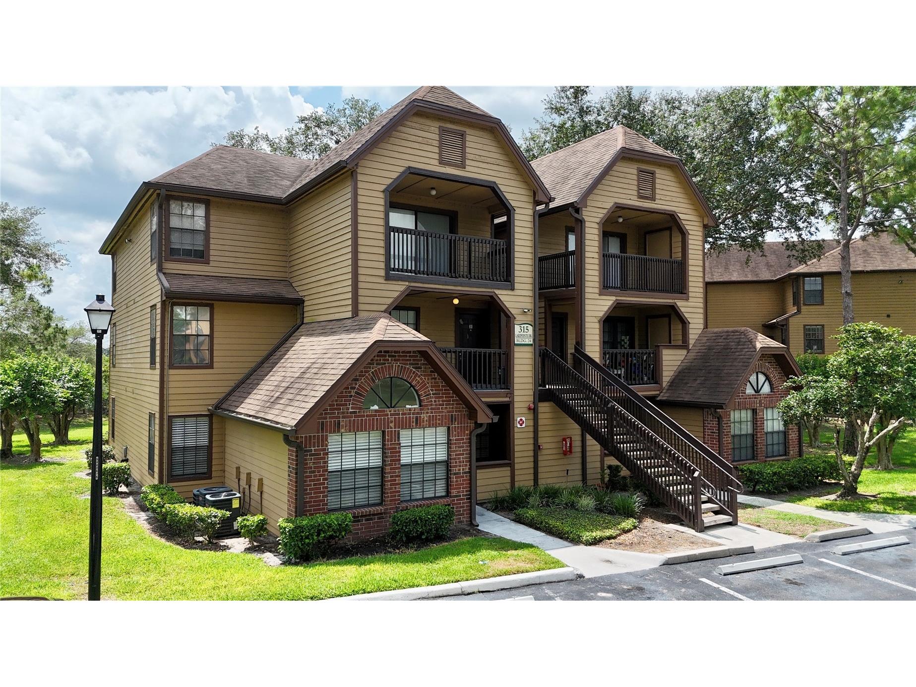 315 Lakepointe Drive #101 Altamonte Springs FL 32701 O6384664 image5