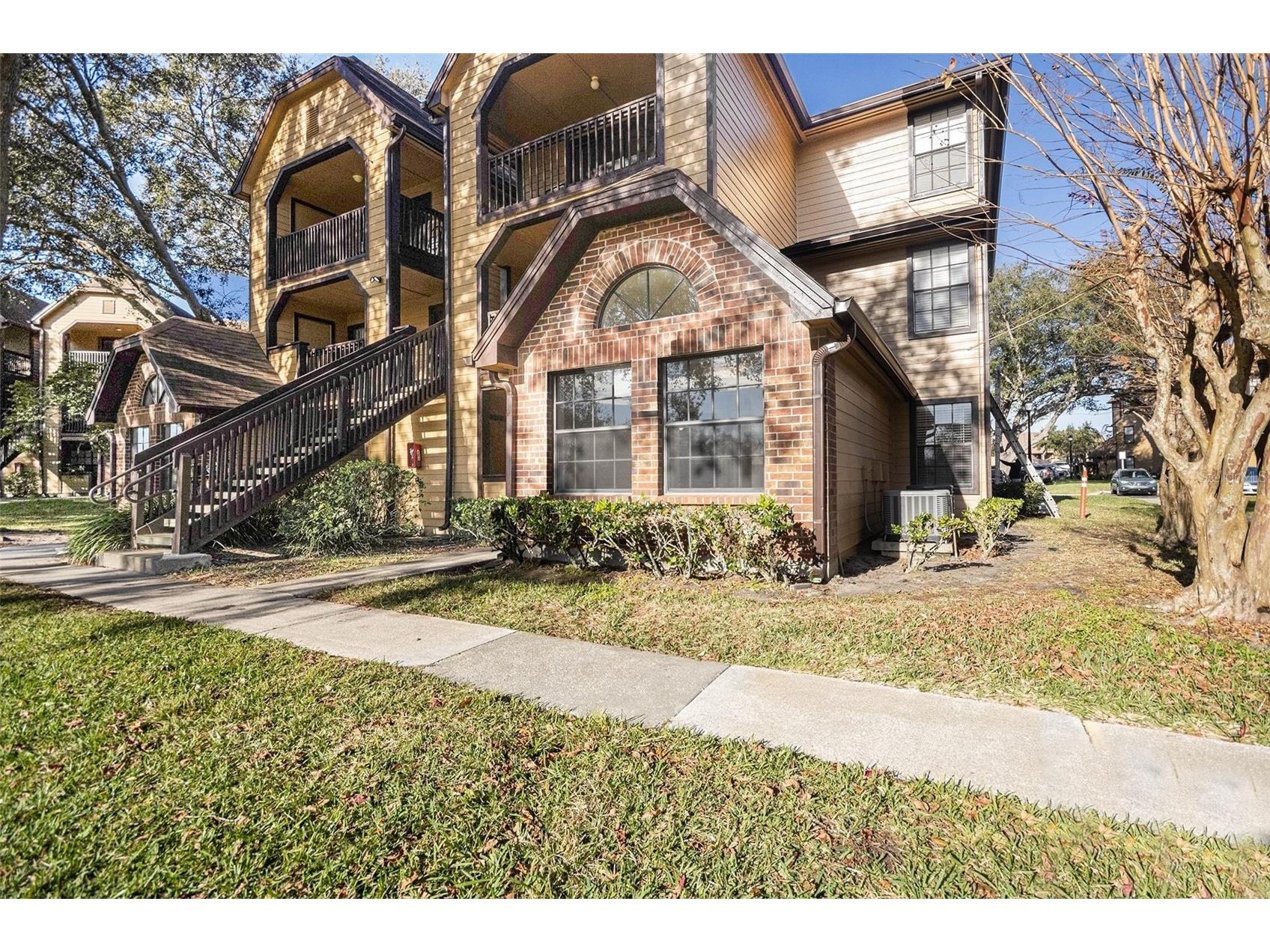 315 Lakepointe Drive #104 Altamonte Springs FL 32701 - LAKE ORIENTA O6376670 image1