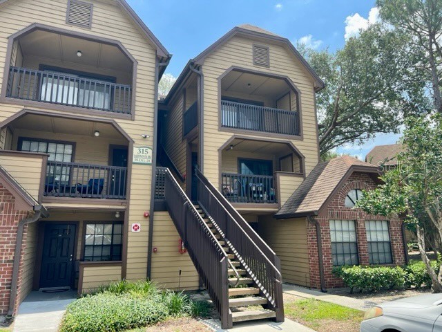 315 Lakepointe Drive #302 Altamonte Springs FL 32701 O6114869 image1