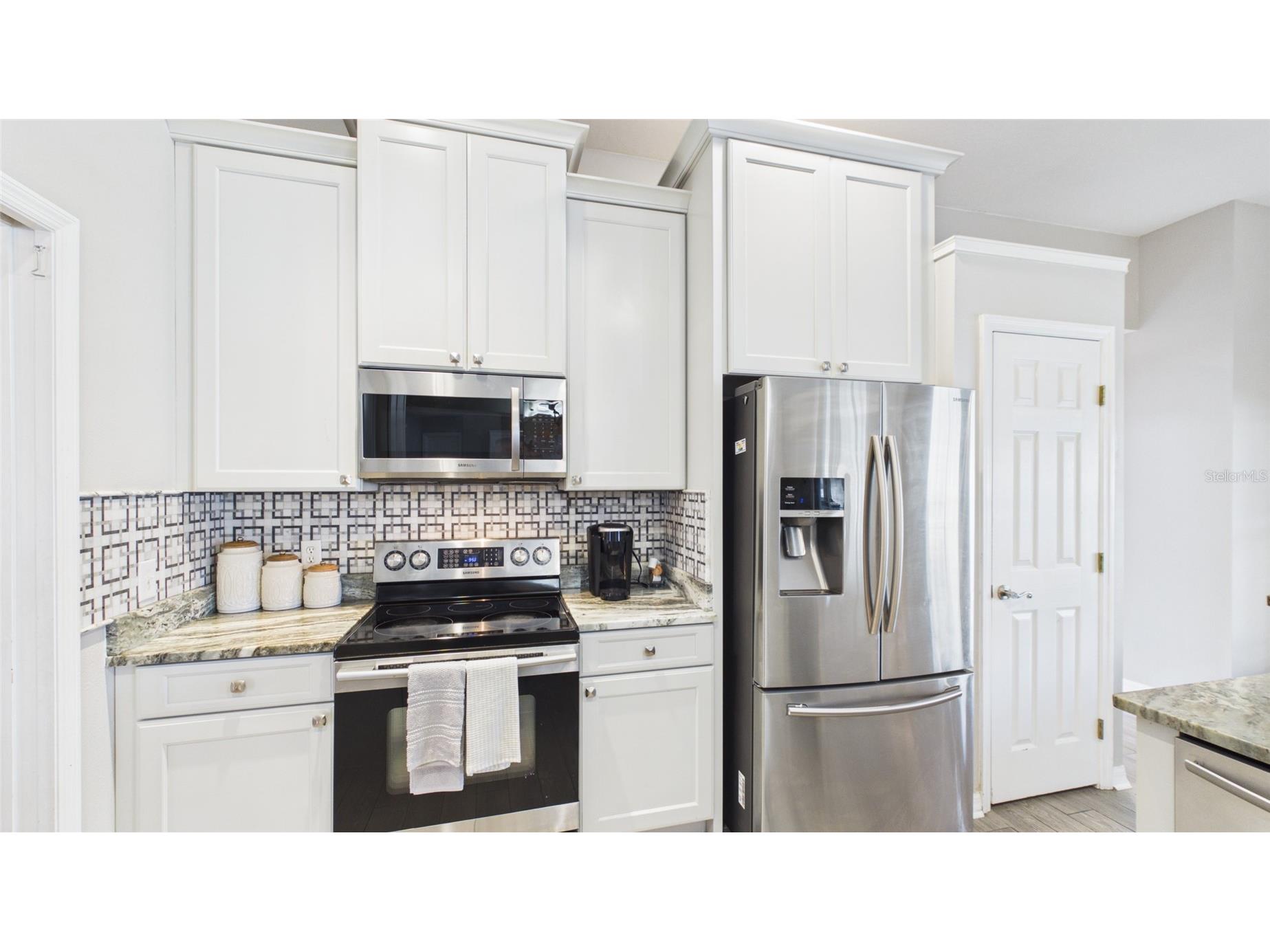 315 Lanceolate Drive Winter Haven FL 33880 - SPIRIT LAKE & GRASSY LAKE L4963490 image13