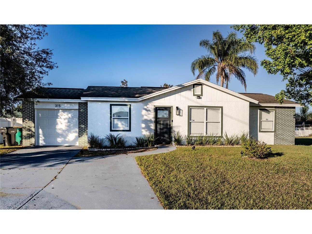 315 Lauderdale Court Kissimmee FL 34759 P4932966 image1