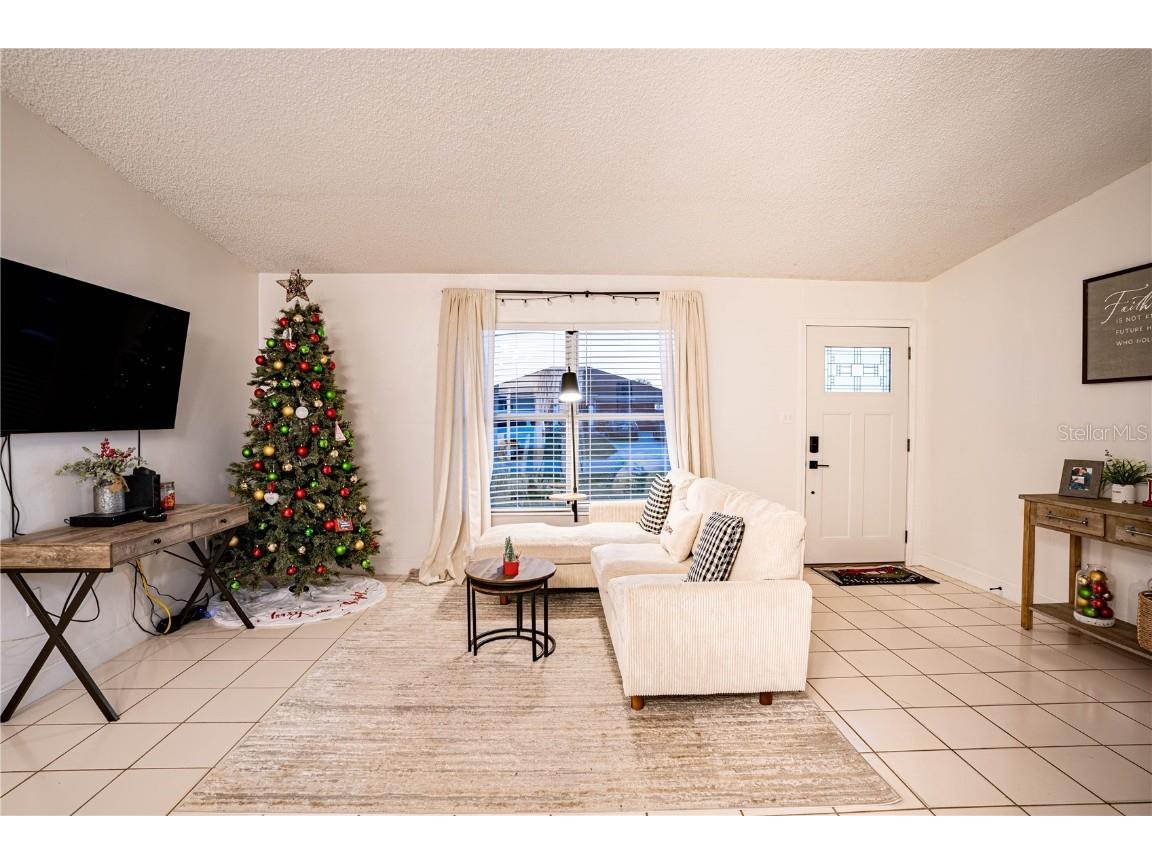 315 Lauderdale Court Kissimmee FL 34759 P4932966 image10