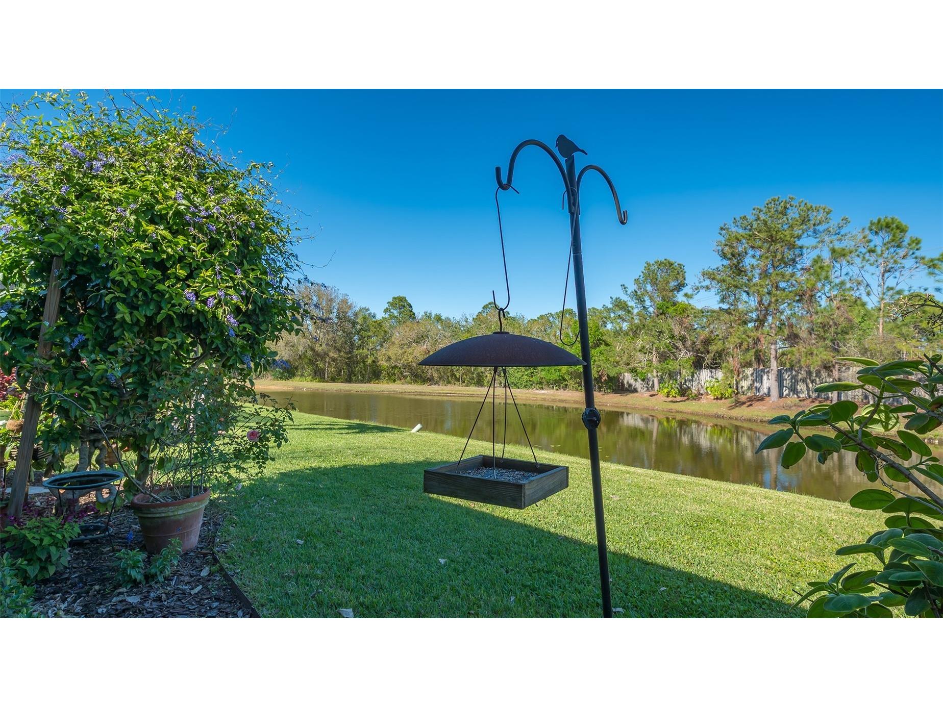 315 Londonderry Drive Sarasota FL 34240 A4694891 image35
