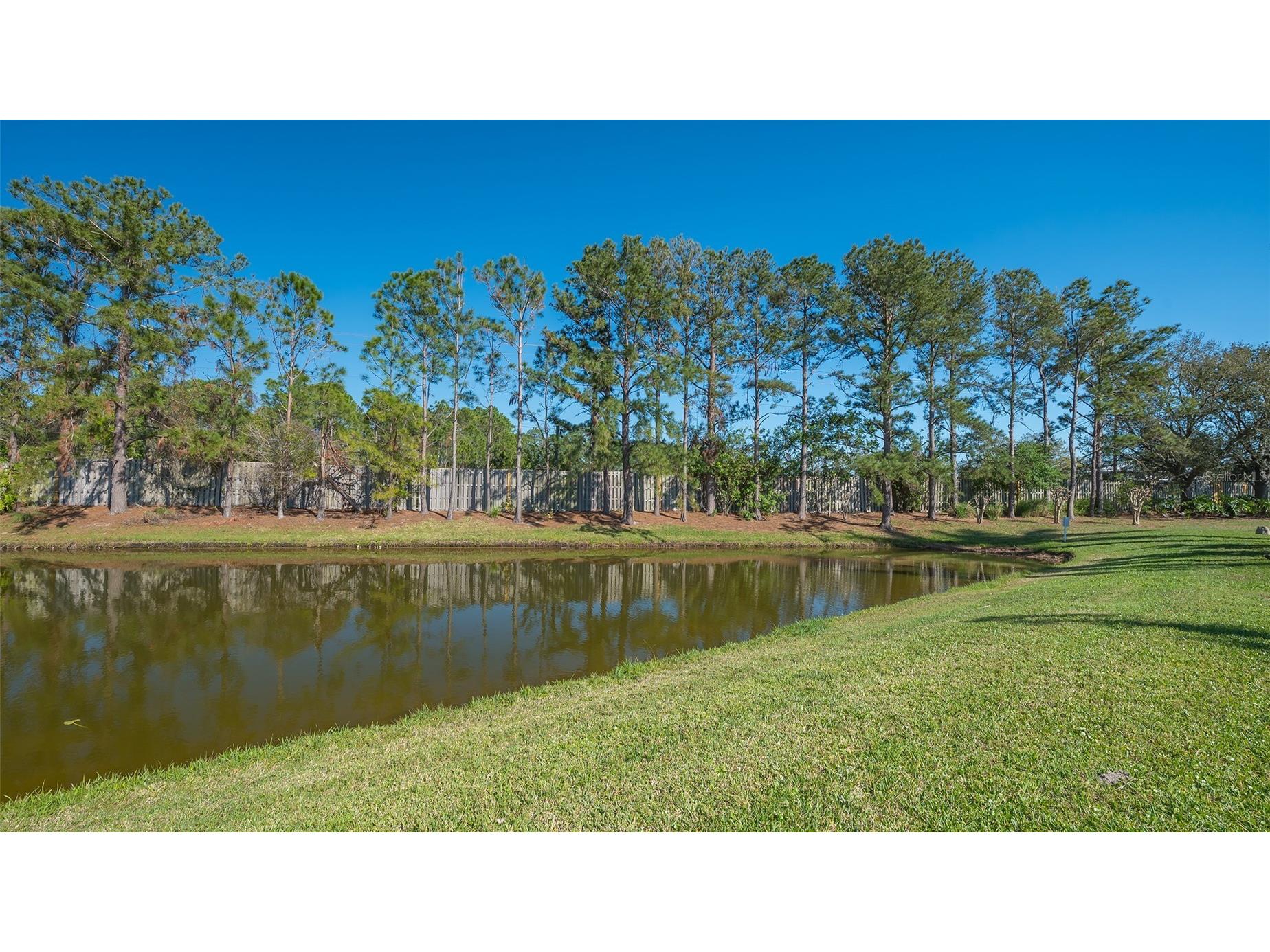315 Londonderry Drive Sarasota FL 34240 A4694891 image4