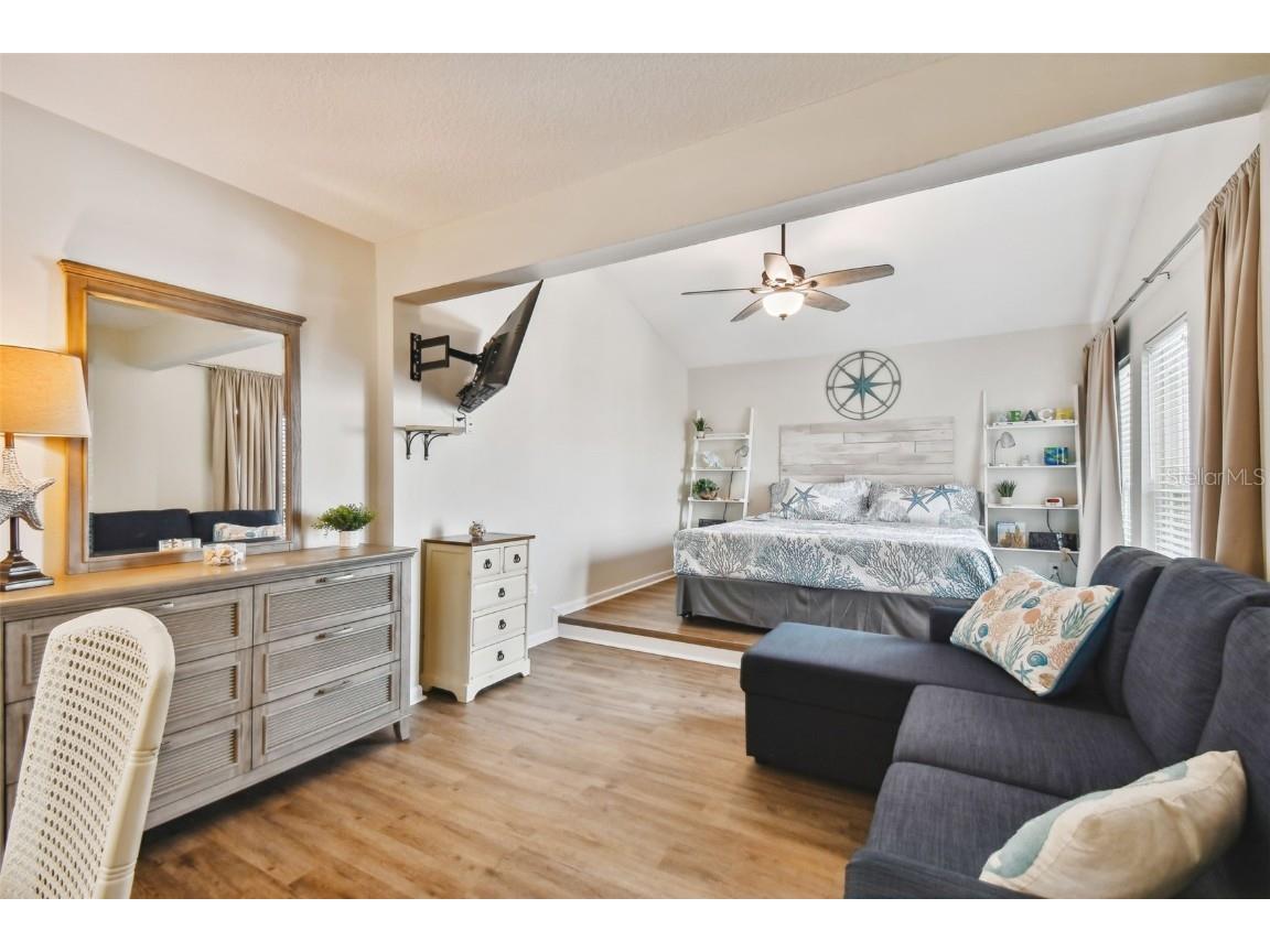 315 Medallion Boulevard #E Madeira Beach FL 33708 TB8445157 image41