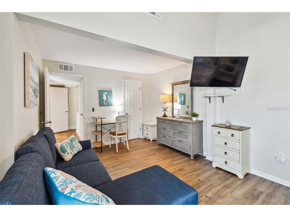 315 Medallion Boulevard #E Madeira Beach FL 33708 TB8445157 image46