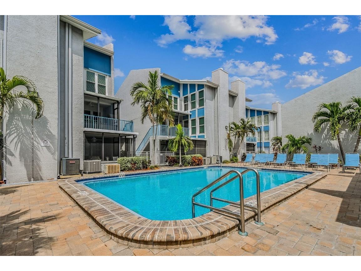 315 Medallion Boulevard #E Madeira Beach FL 33708 TB8445157 image56