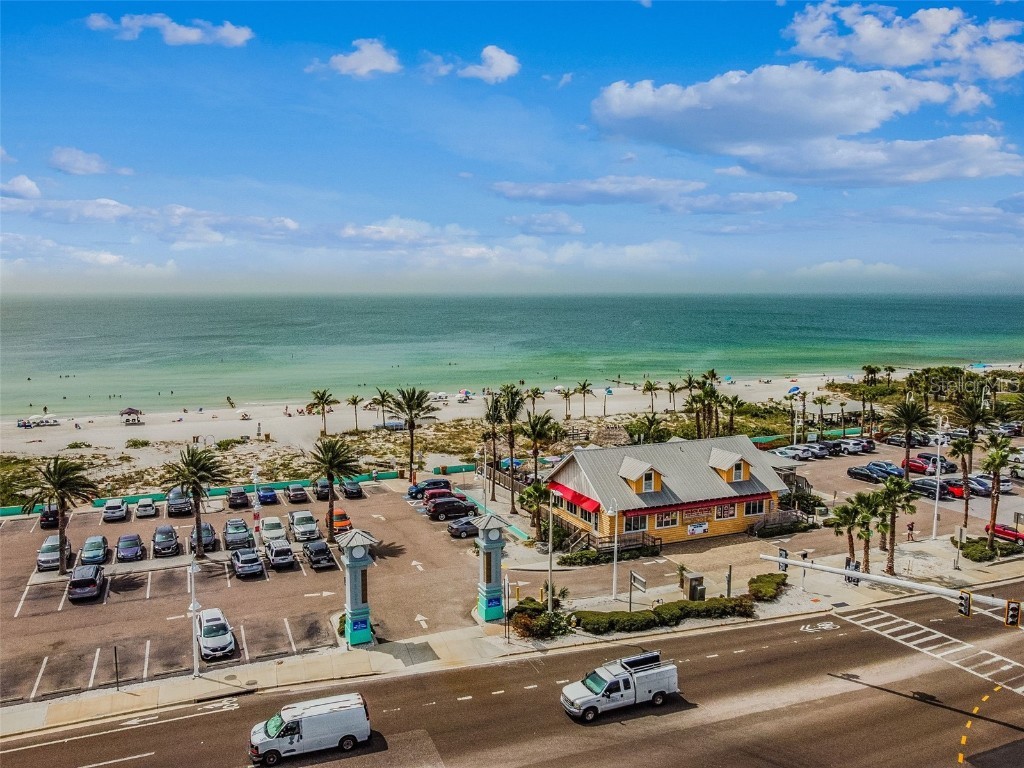 315 Medallion Boulevard #E Madeira Beach FL 33708 TB8445157 image66