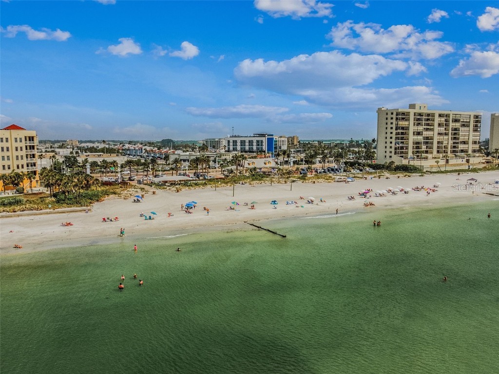 315 Medallion Boulevard #E Madeira Beach FL 33708 TB8445157 image73