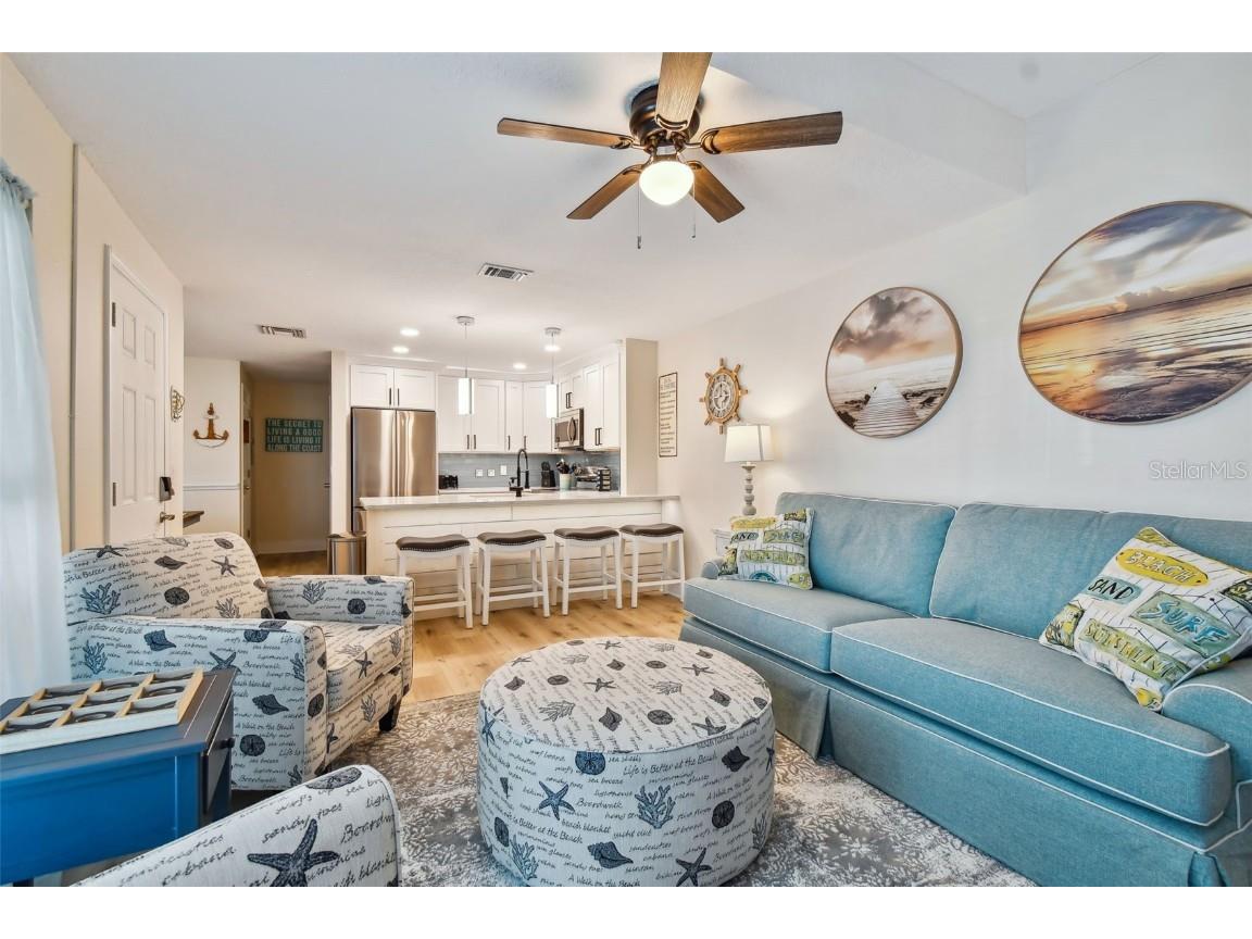 315 Medallion Boulevard #E Madeira Beach FL 33708 TB8445157 image9