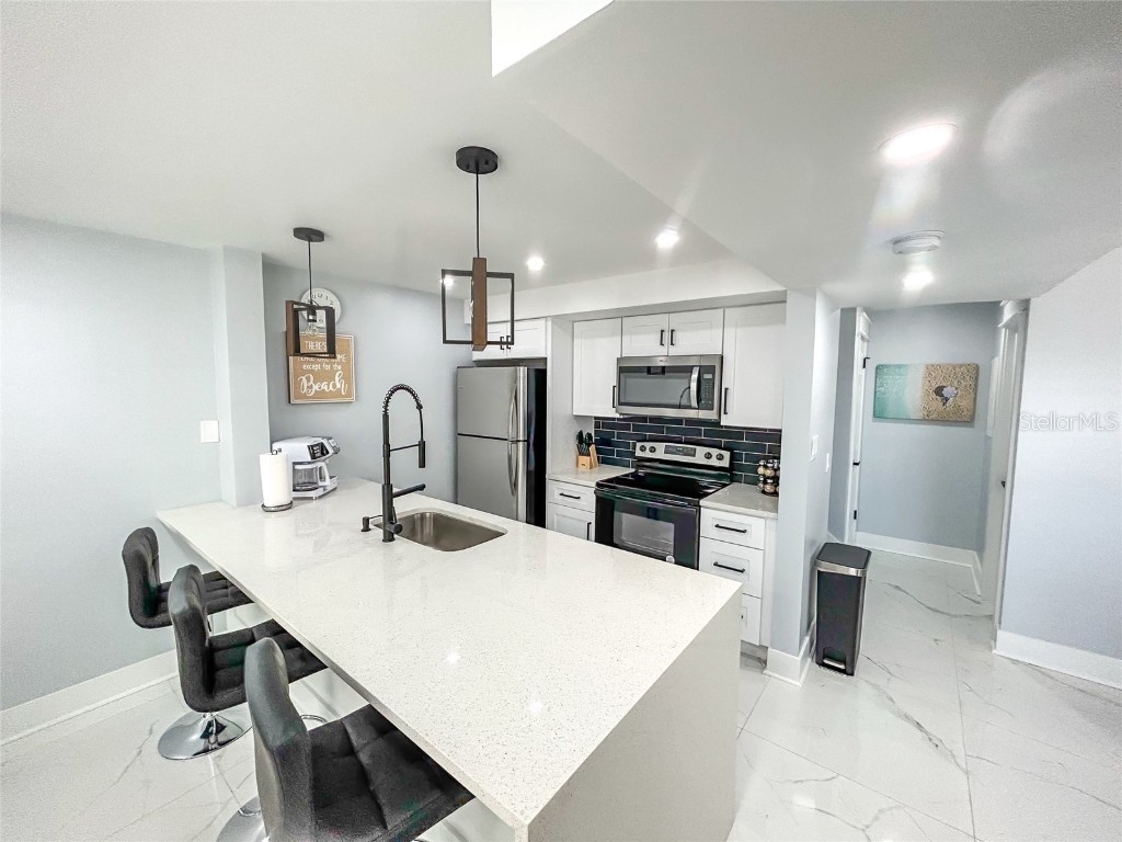 315 Medallion Boulevard #F Madeira Beach FL 33708 O6335780 image3