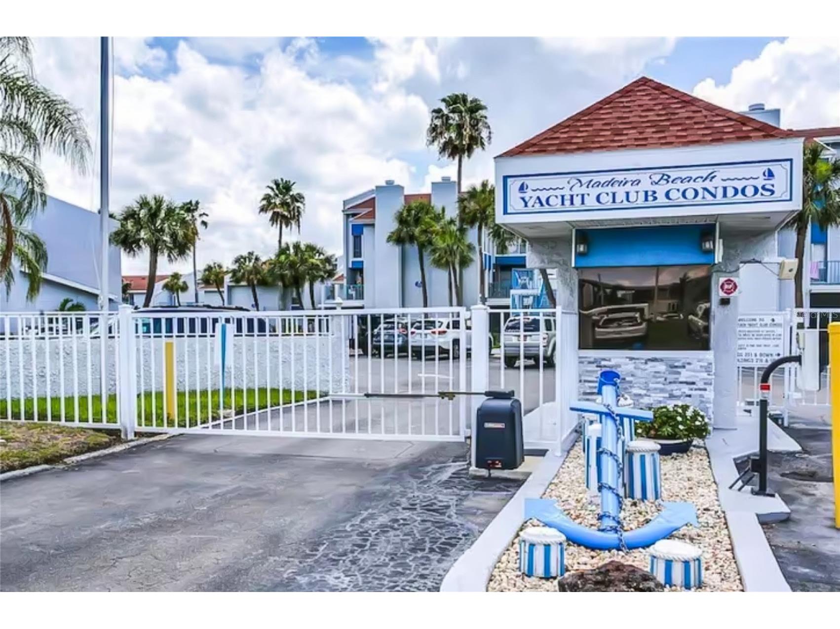 315 Medallion Boulevard #F Madeira Beach FL 33708 O6407834 image21