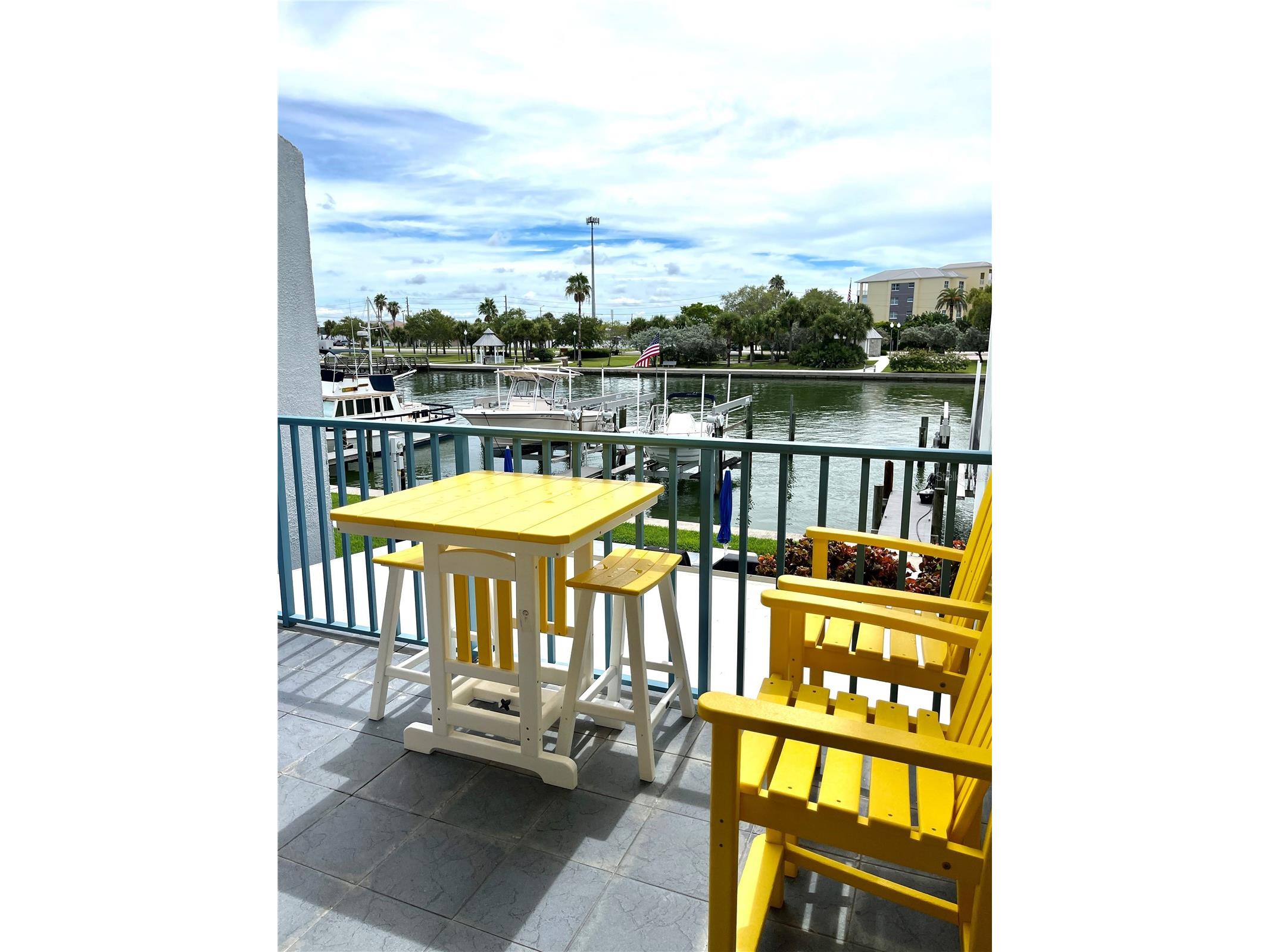 315 Medallion Boulevard #H Madeira Beach FL 33708 TB8529075 image2