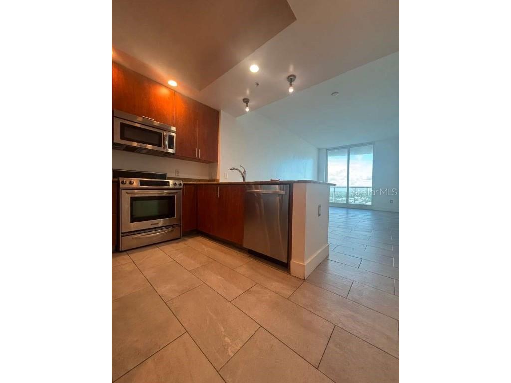 315 NE 3rd Avenue #2009 Fort Lauderdale FL 33301 GC534508 image3