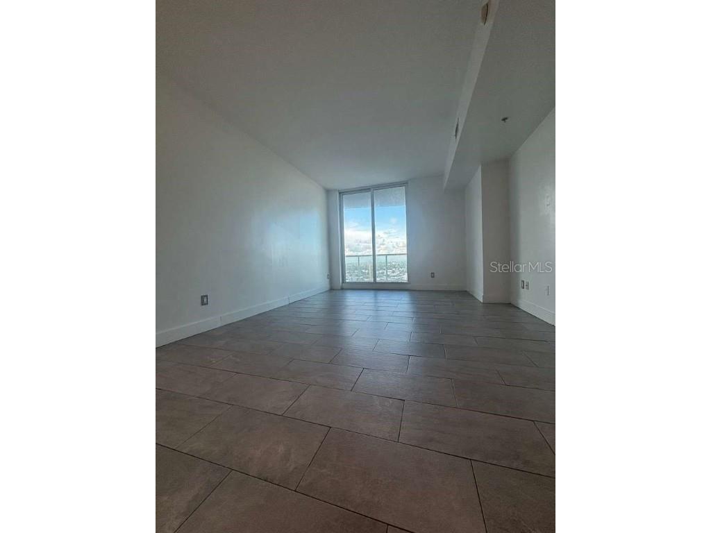 315 NE 3rd Avenue #2009 Fort Lauderdale FL 33301 GC534508 image5