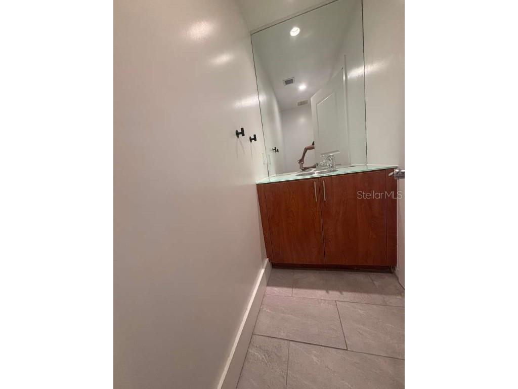 315 NE 3rd Avenue #2009 Fort Lauderdale FL 33301 GC534508 image9