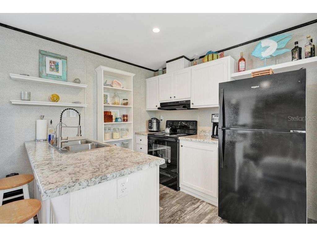 315 NE Cardinal NE #L15 Jensen Beach FL 34957 TB8481029 image11