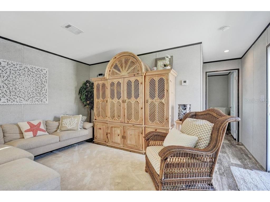 315 NE Cardinal NE #L15 Jensen Beach FL 34957 TB8481029 image15