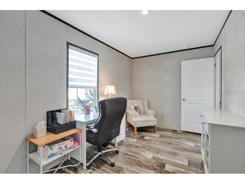 315 NE Cardinal NE #L15 Jensen Beach FL 34957 TB8481029 image18