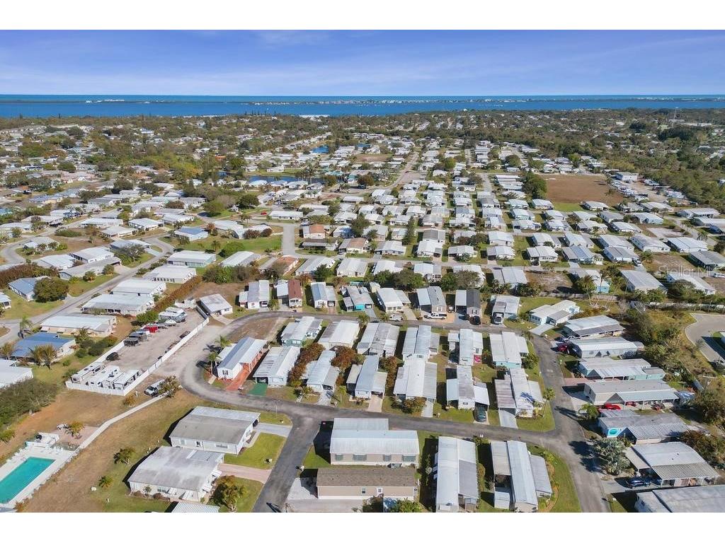 315 NE Cardinal NE #L15 Jensen Beach FL 34957 TB8481029 image24