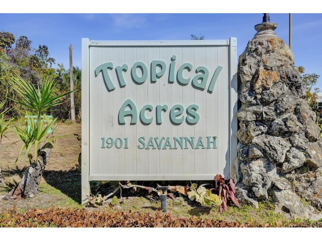 315 NE Cardinal NE #L15 Jensen Beach FL 34957 TB8481029 image25