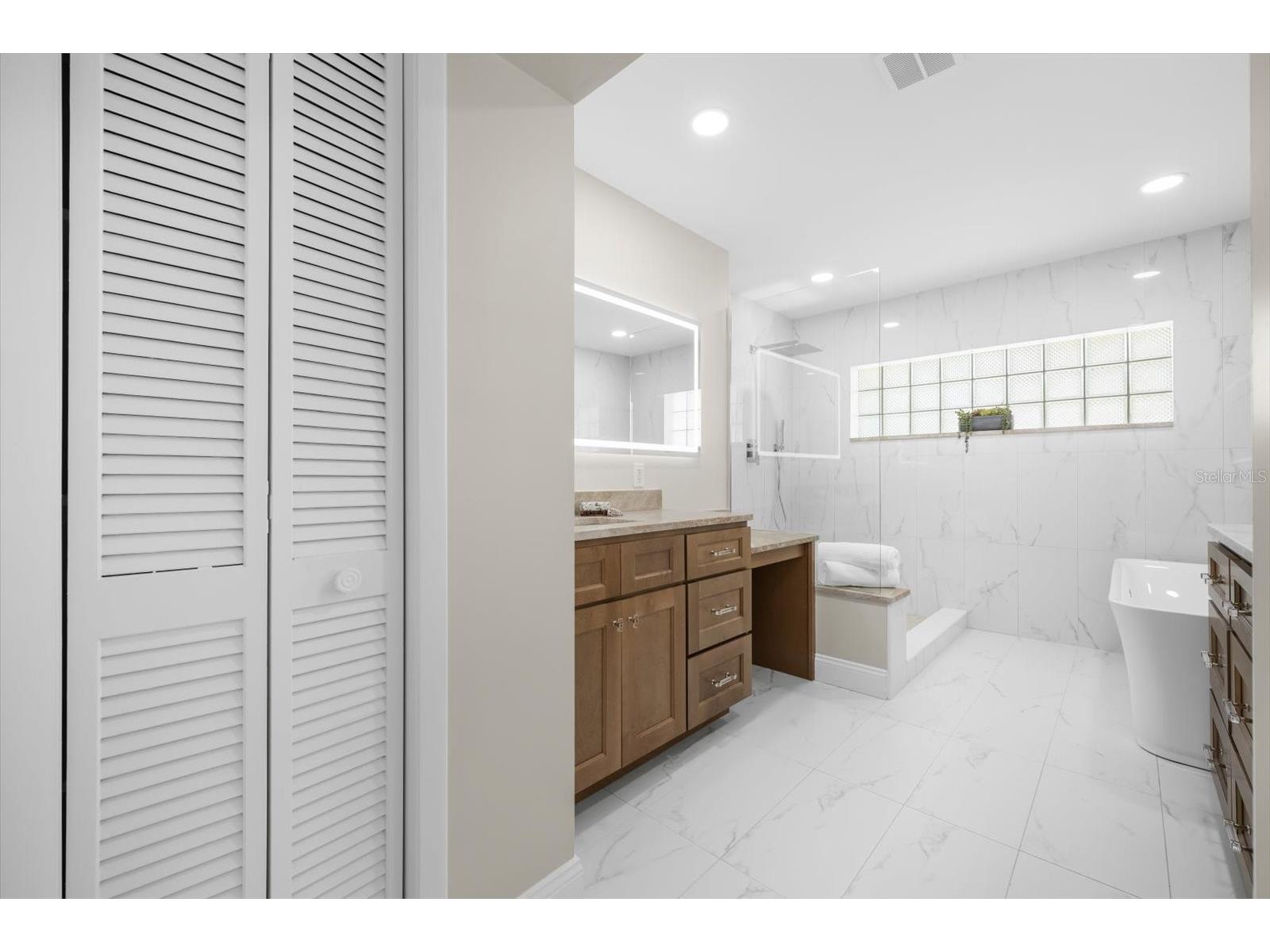 315 Orangewood Lane Largo FL 33770 TB8525763 image43