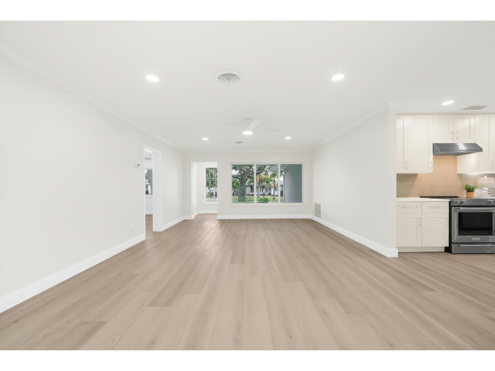 315 Orangewood Lane Largo FL 33770 TB8525763 image7