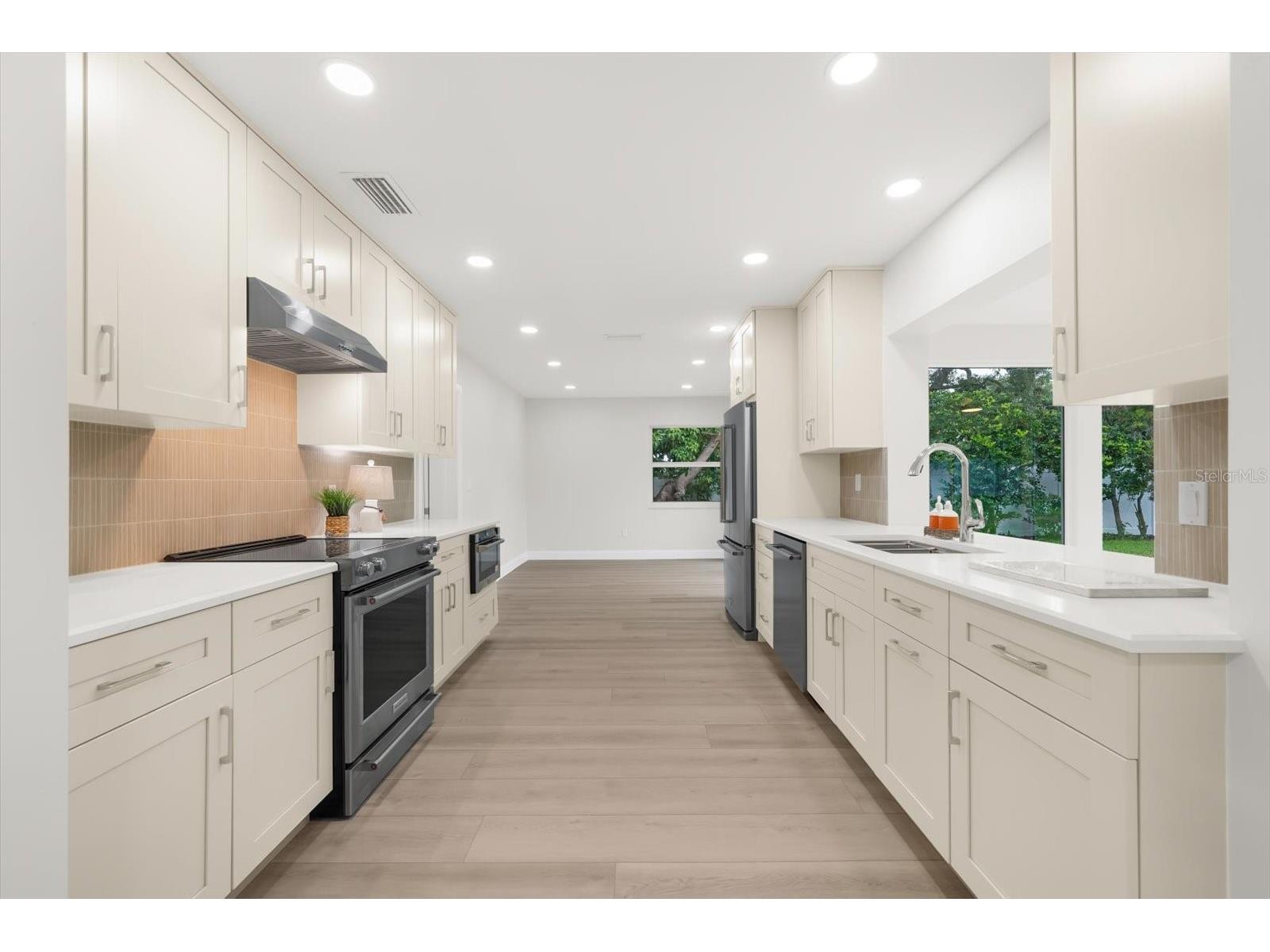 315 Orangewood Lane Largo FL 33770 TB8525763 image9