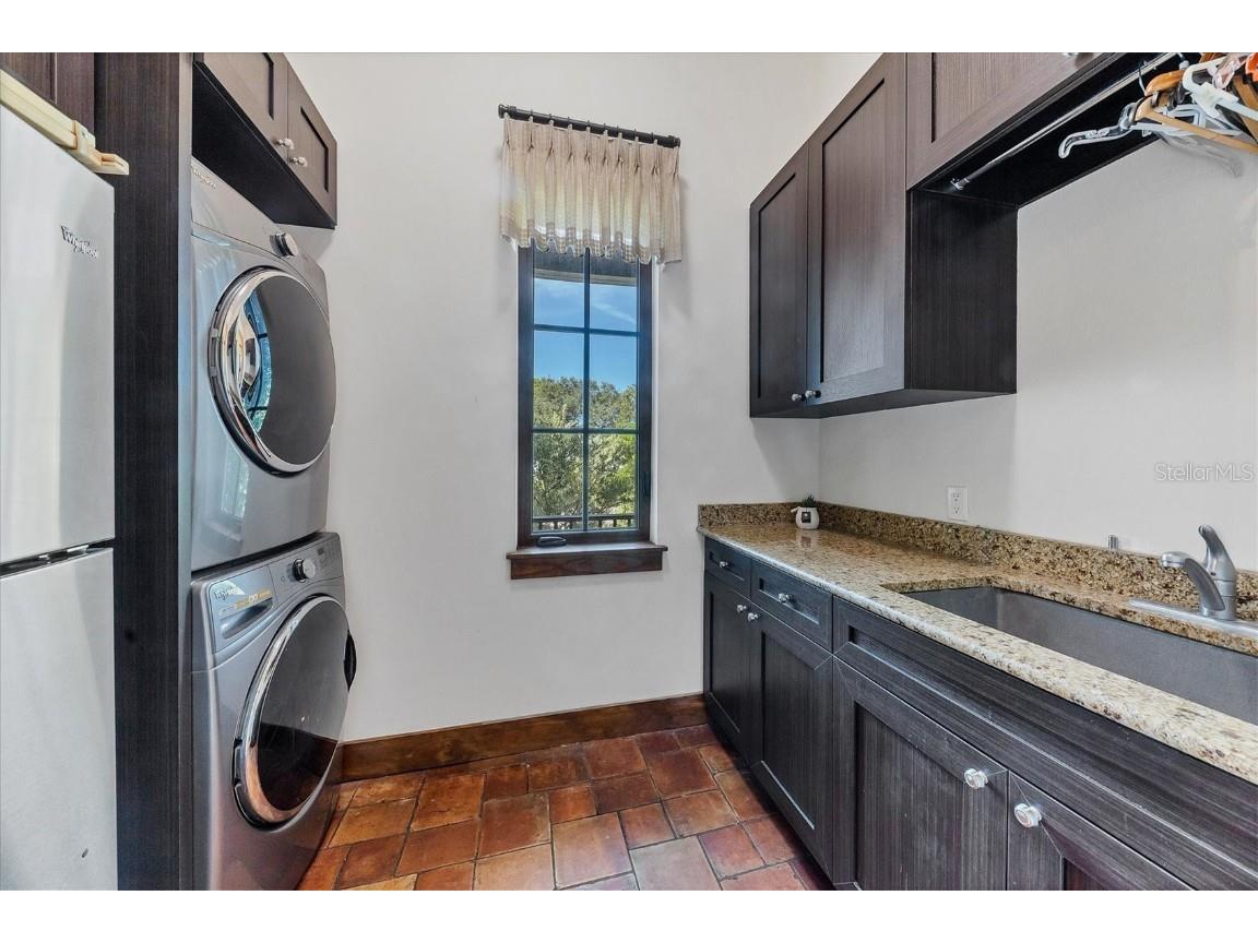 315 S Shore Drive Sarasota FL 34234 A4676265 image32