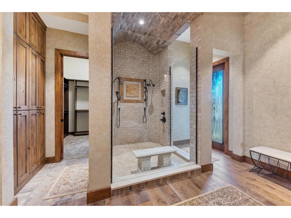 315 S Shore Drive Sarasota FL 34234 A4676265 image38