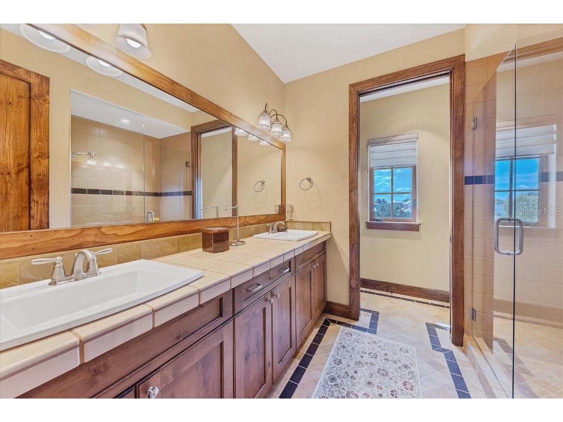 315 S Shore Drive Sarasota FL 34234 A4676265 image46