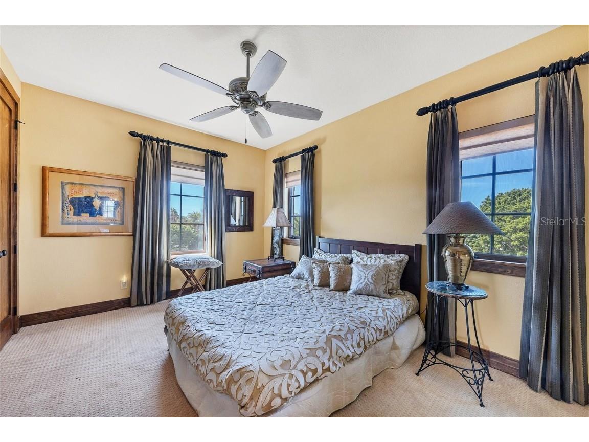 315 S Shore Drive Sarasota FL 34234 A4676265 image47