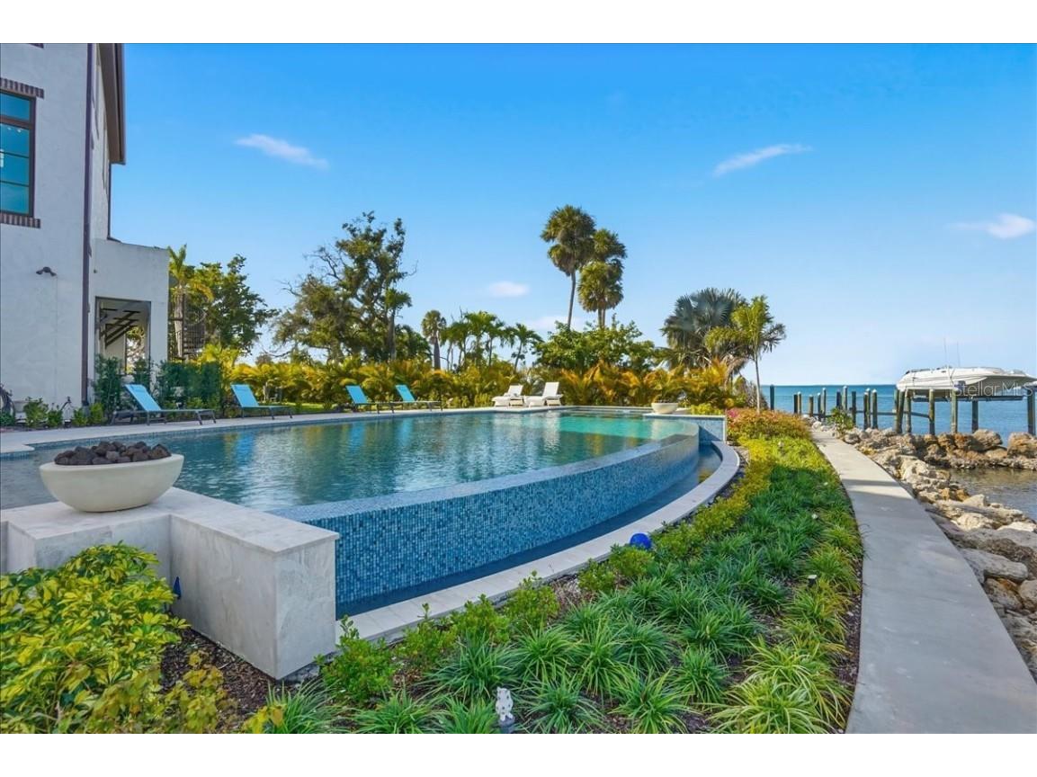 315 S Shore Drive Sarasota FL 34234 A4676265 image60
