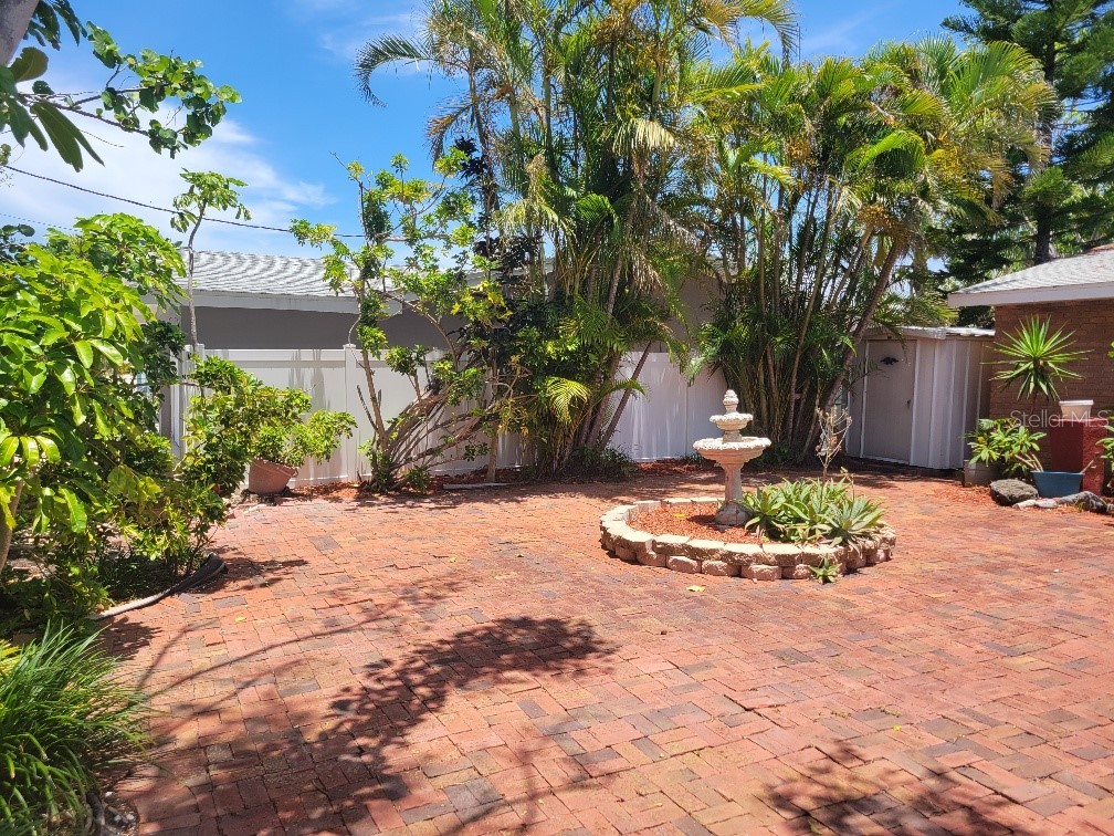 315 S Tessier Drive Saint Pete Beach FL 33706 TB8410465 image4