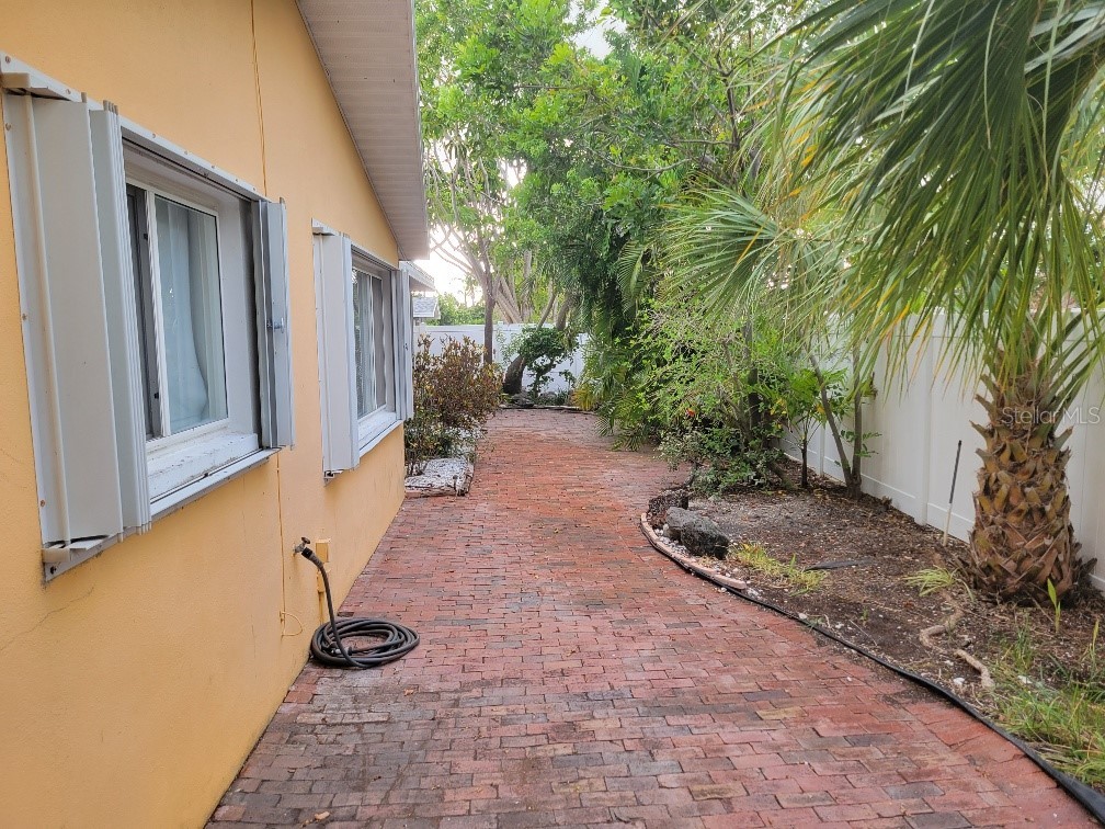 315 S Tessier Drive Saint Pete Beach FL 33706 TB8410465 image5