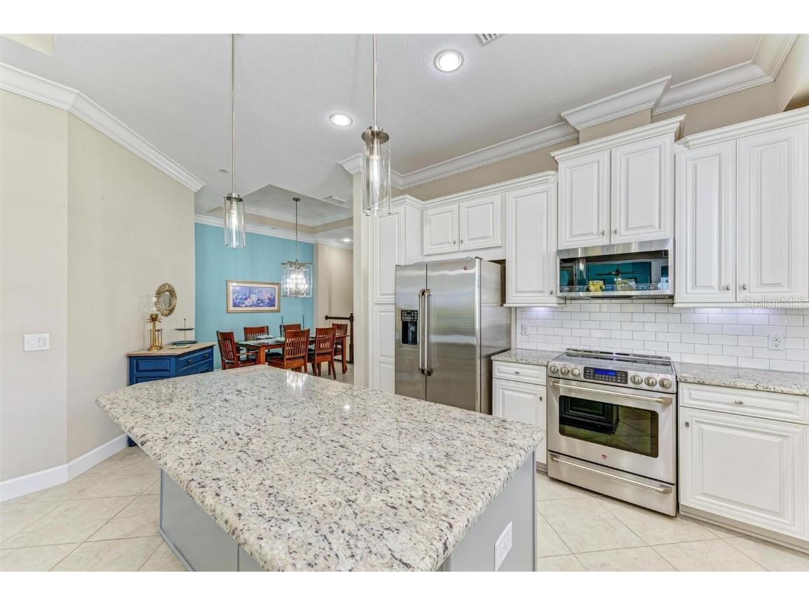 315 Sapphire Lake Drive #201 Bradenton FL 34209 A4671684 image19