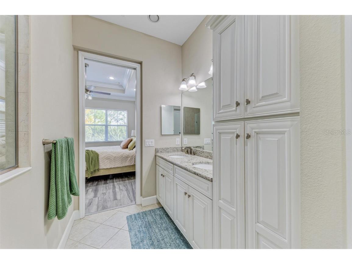 315 Sapphire Lake Drive #201 Bradenton FL 34209 A4671684 image38