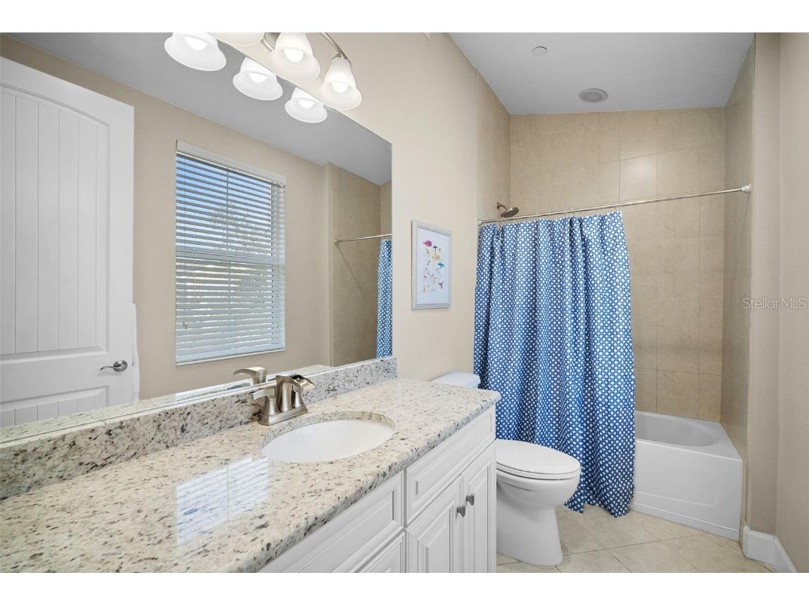 315 Sapphire Lake Drive #201 Bradenton FL 34209 A4671684 image45