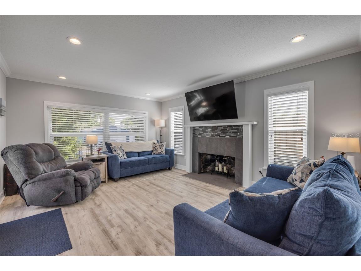 315 Sears Avenue Daytona Beach FL 32118 NS1085540 image11