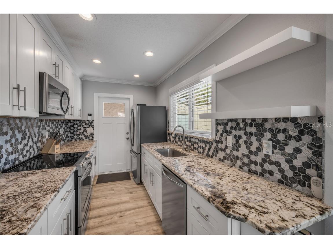 315 Sears Avenue Daytona Beach FL 32118 NS1085540 image16