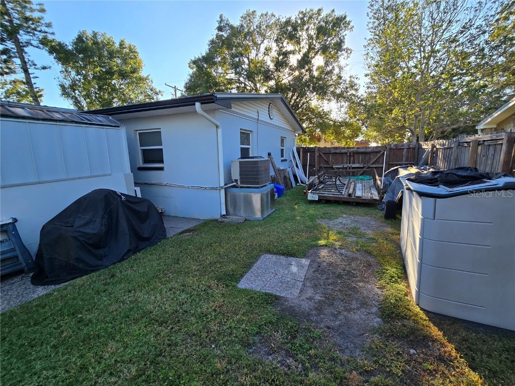 315 Shore Drive E Oldsmar FL 34677 TB8379935 image16
