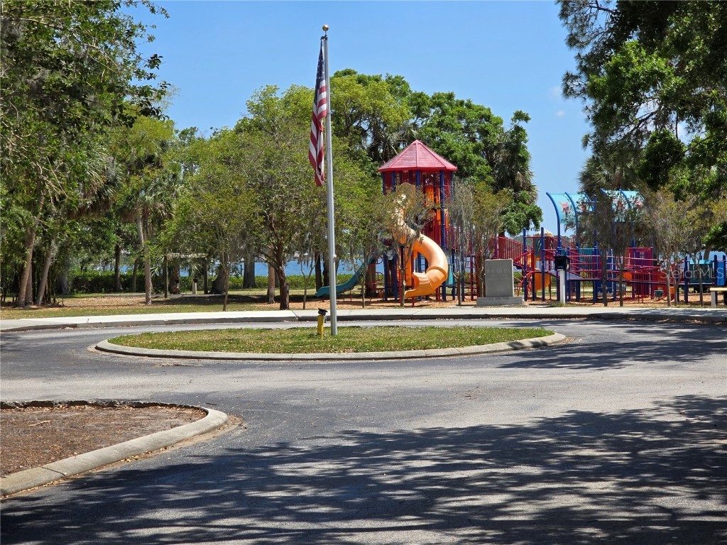 315 Shore Drive E Oldsmar FL 34677 TB8379935 image4