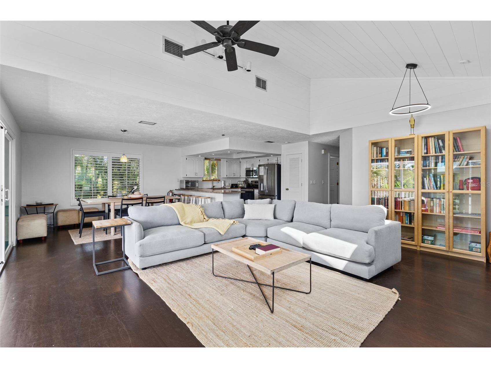 315 Spring Avenue Anna Maria FL 34216 A4694221 image12