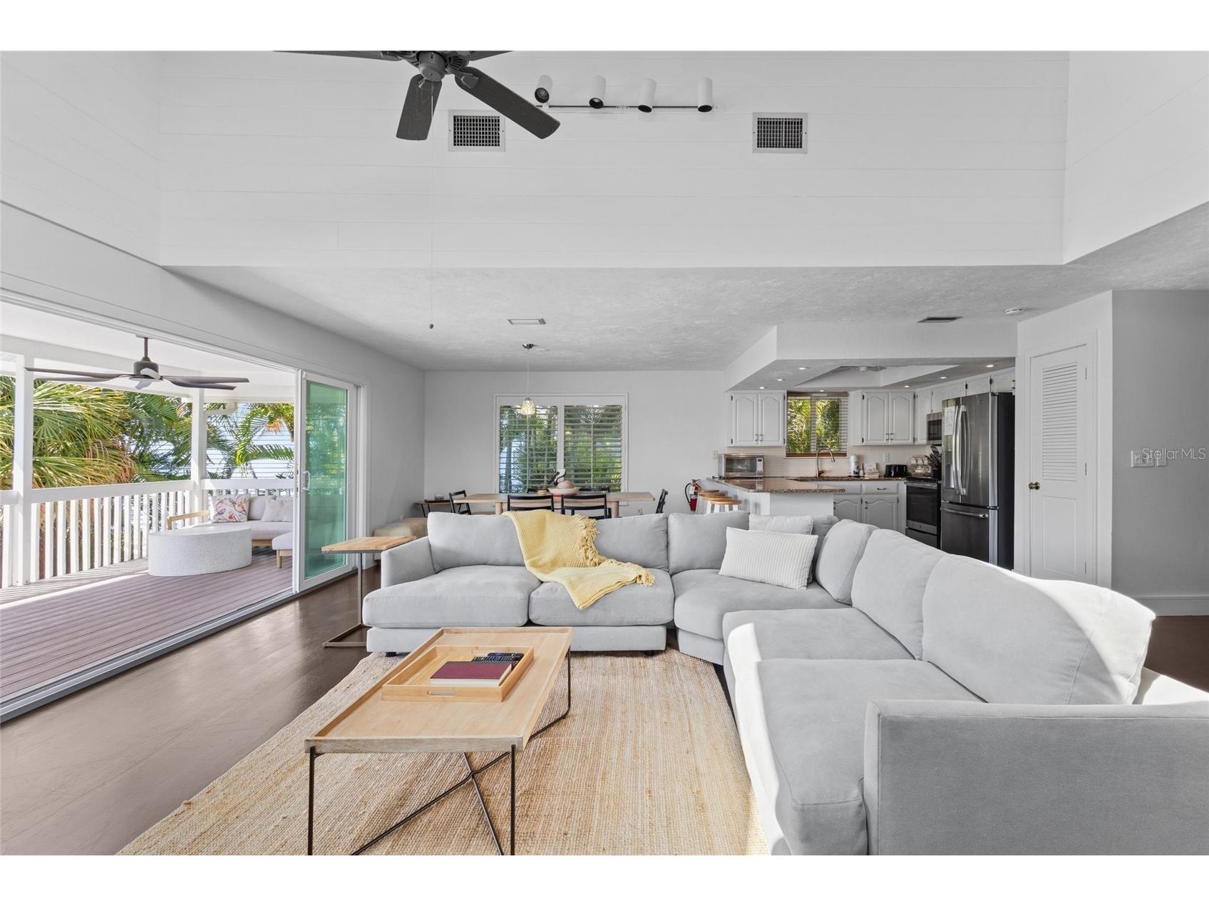315 Spring Avenue Anna Maria FL 34216 A4694221 image13