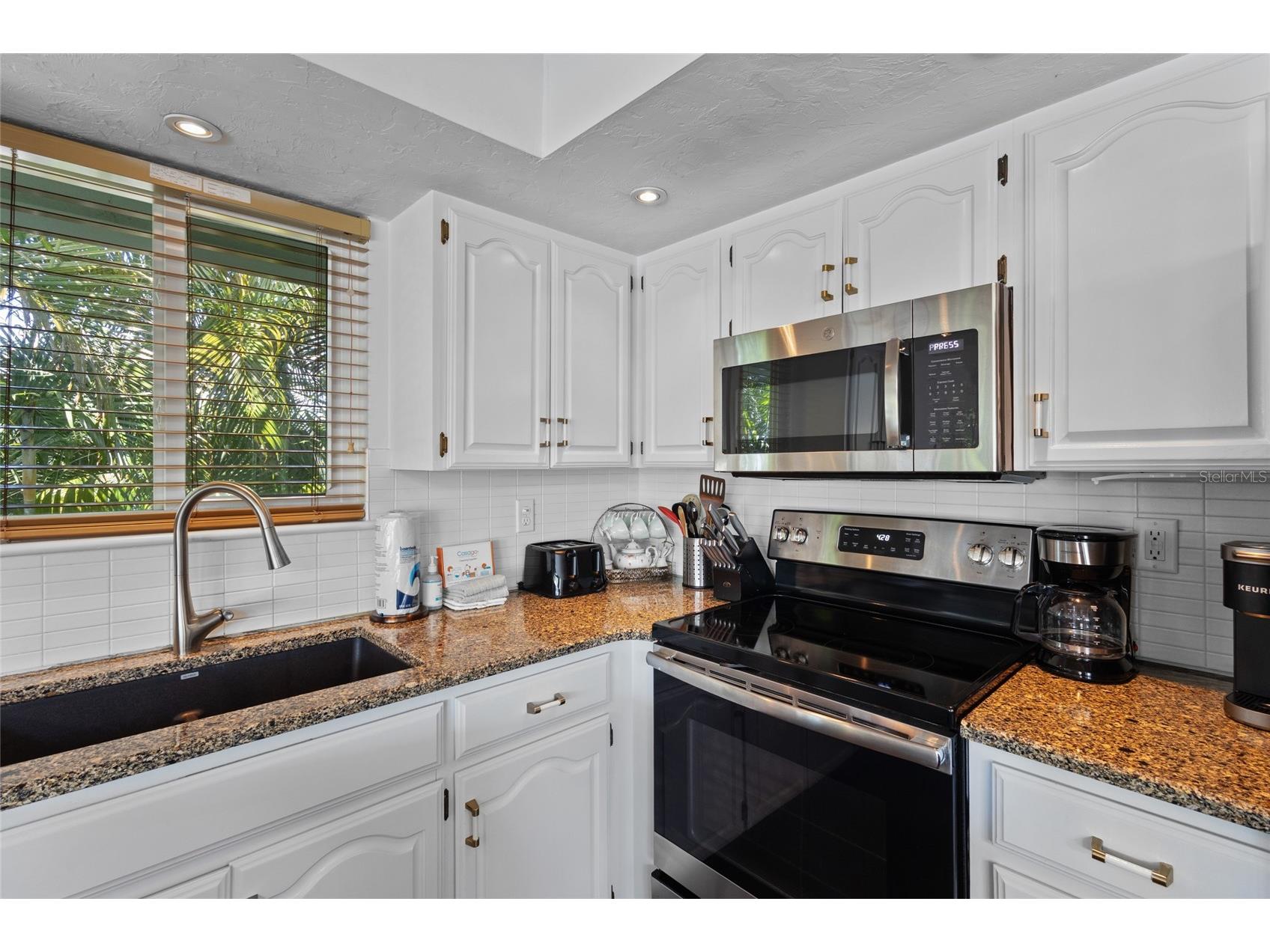 315 Spring Avenue Anna Maria FL 34216 A4694221 image19