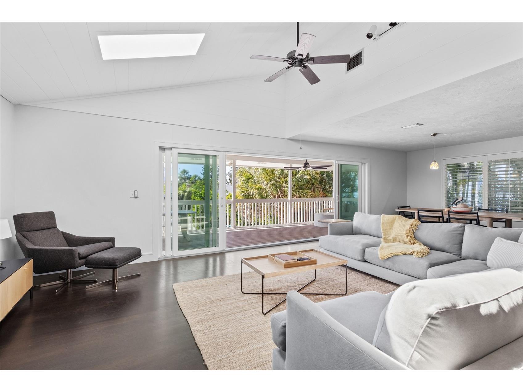 315 Spring Avenue Anna Maria FL 34216 A4694221 image7