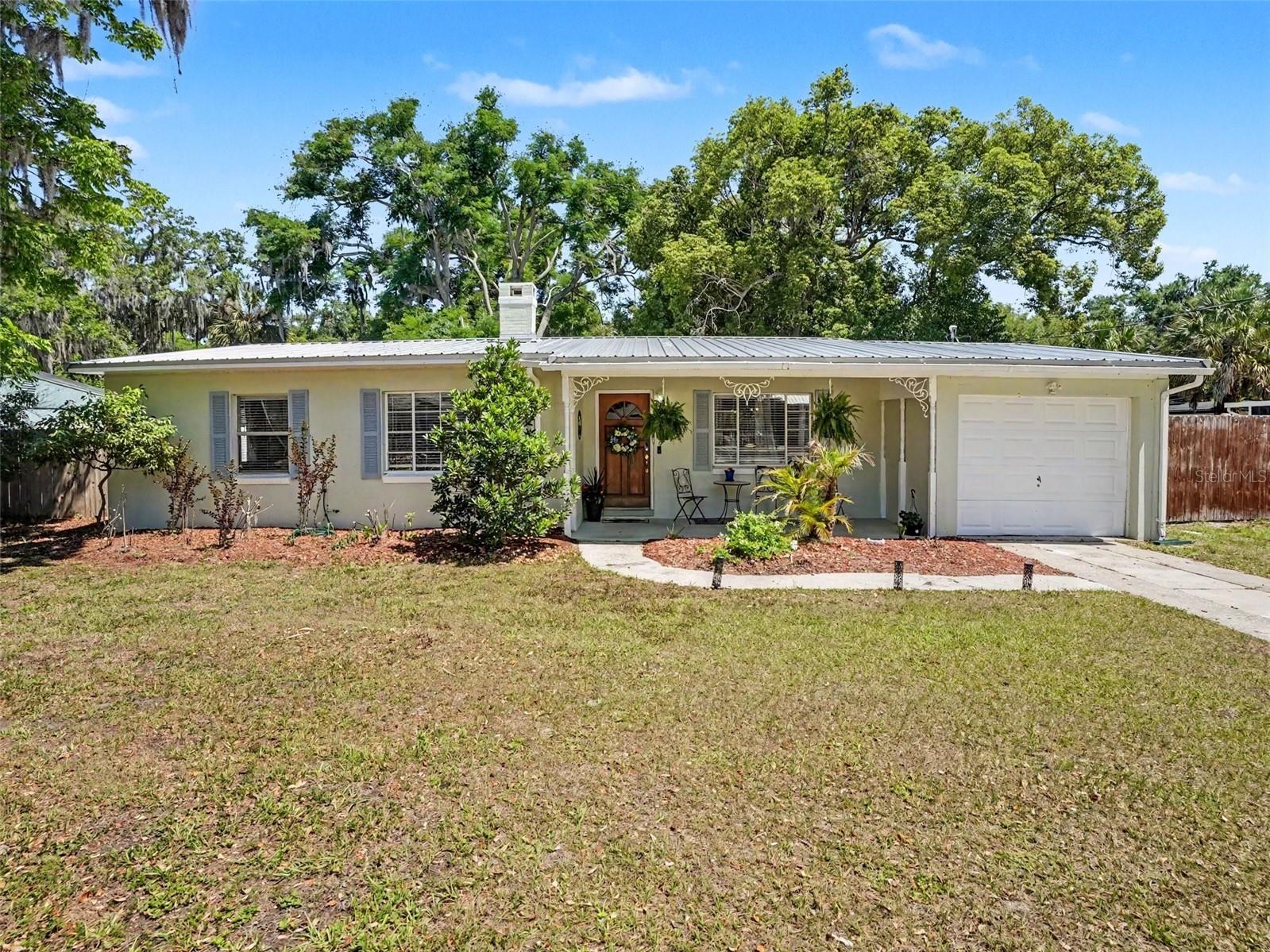 315 W 11th Avenue Mount Dora FL 32757 V4948938 image2